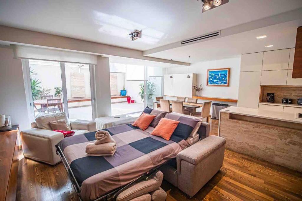 Pembroke St Julians Luxury, Comfort, Location Exterior foto